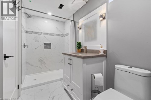 215 Vinton Road, Ancaster, ON 