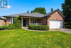 90 MORAINE CRESCENT  London North (North A), ON N6G 4Z1