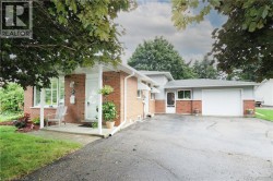 219 FOXHUNT Road  Waterloo, ON N2K 2R8
