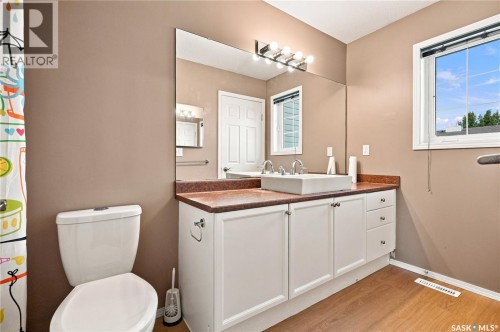 18 110 Keevil Crescent, Saskatoon, SK 