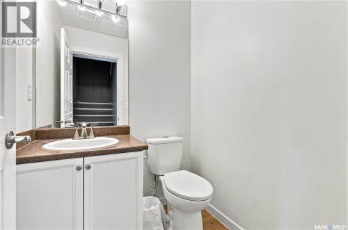 18 110 Keevil Crescent, Saskatoon, SK 