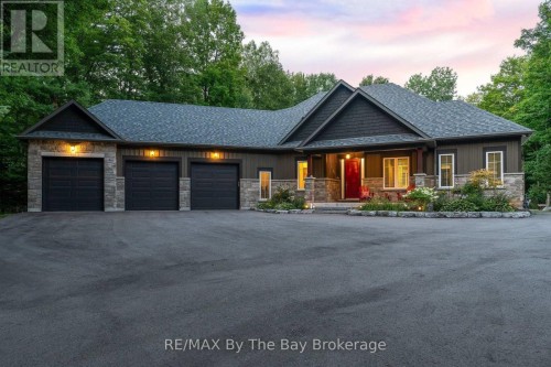 81 Spruce Street, Tiny, ON 
