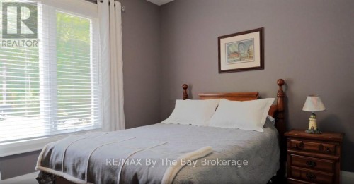 81 Spruce Street, Tiny, ON 