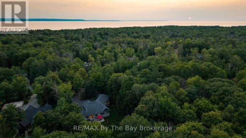 81 Spruce Street, Tiny, ON 