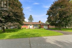 19 ELLERY CRESCENT Ottawa, ON K2H 6M5