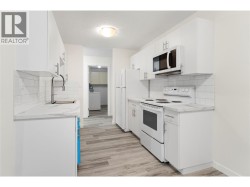 200 Gerstmar Road Unit# 11 Kelowna, BC V1X 4A7
