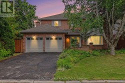 66 BATEMAN DRIVE Ottawa, ON K2G 5H5