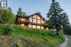 3213 VINDUSKY Road Nelson, BC V1L 6X7
