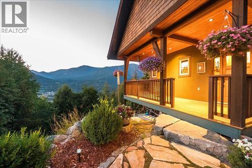 3213 Vindusky Road, Nelson, BC 
