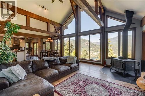 3213 Vindusky Road, Nelson, BC 