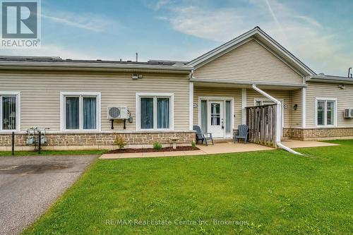 102 - 760 WOODHILL DRIVE  Centre Wellington (Fergus), ON N1M 3W5