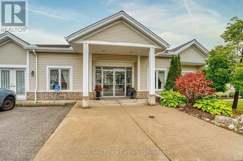 Main entrance - 102 - 760 Woodhill Drive, Centre Wellington (Fergus), ON 