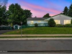 122 Victoria Street  Windsor, NS B0N 2T0