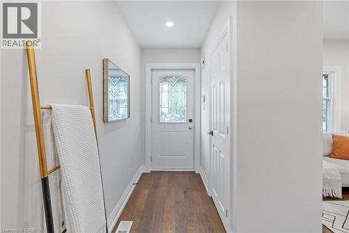 23 SOMERSET Avenue Unit# Upper , Hamilton, Ontario L8L 2L4 3