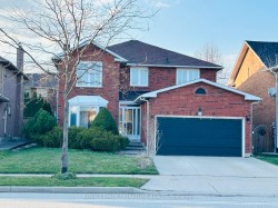 Upper-2951 Kingsway Drive  Oakville, ON L6J 6V1