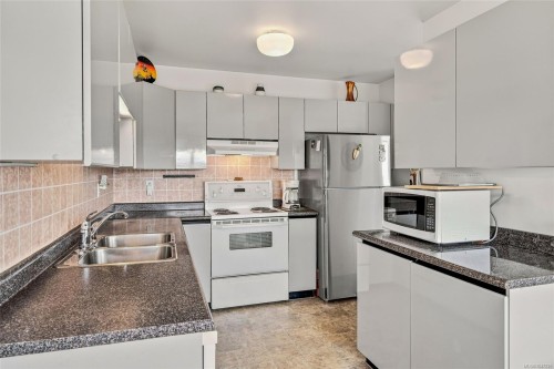 977 Highview Terr, Nanaimo, BC 