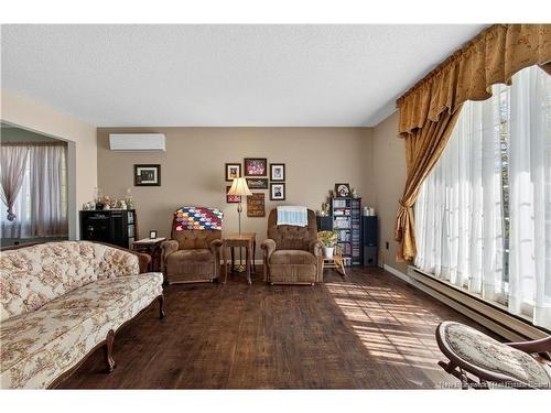 20 Adams Ave, Miramichi, NB 