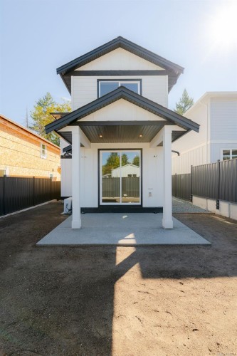 1342 Mckinley Rd, Ladysmith, BC 