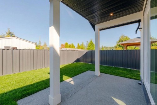 1342 Mckinley Rd, Ladysmith, BC 