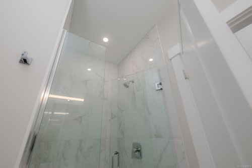 1342 Mckinley Rd, Ladysmith, BC 