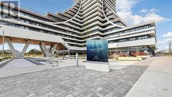 5806 - 30 SHORE BREEZE DRIVE Toronto, ON M8V 0J1
