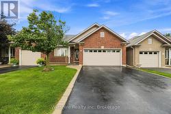 33 FAIRS CRESCENT Tillsonburg, ON N4G 5W2