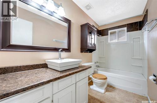 3657 Diefenbaker Drive, Saskatoon, SK 