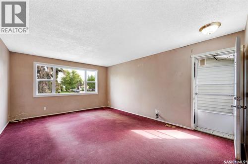 3657 Diefenbaker Drive, Saskatoon, SK 
