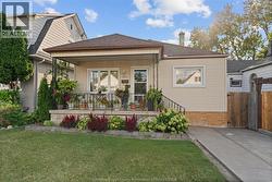931 LILLIAN AVENUE Windsor, ON N9A 1V4