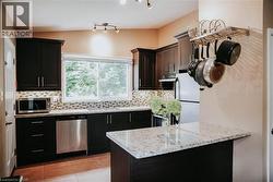 1 VERA Court Hamilton, ON L8K 4G7