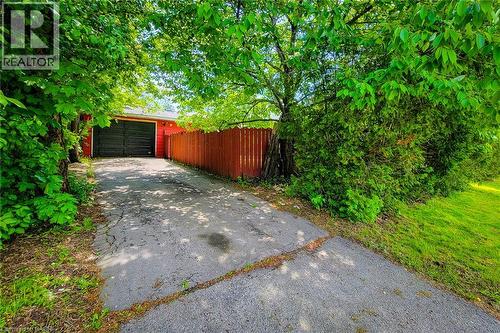 1 Vera Court, Hamilton, ON 