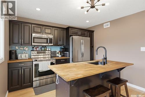 518 Klassen Crescent, Saskatoon, SK 