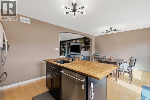 518 Klassen Crescent, Saskatoon, SK 