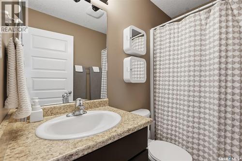 518 Klassen Crescent, Saskatoon, SK 