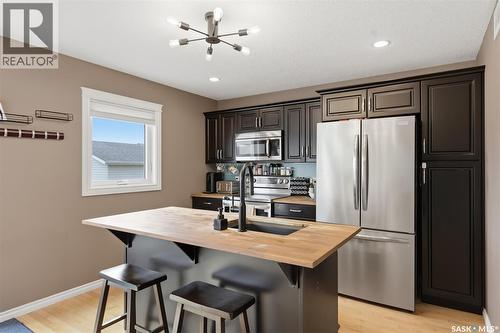 518 Klassen Crescent, Saskatoon, SK 