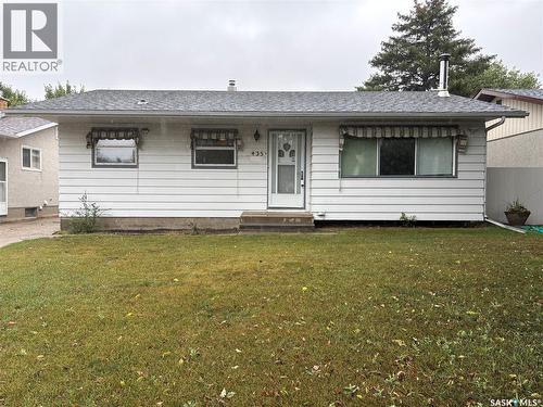 435 Garnet STREET N  Regina, SK S4R 3T2