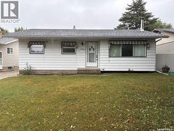 435 Garnet STREET N  Regina, SK S4R 3T2