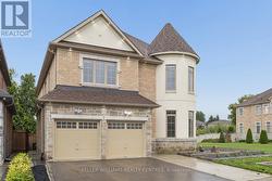 MAIN & SECOND FLOOR - 277 GIBSON CIRCLE Bradford West Gwillimbury, ON L3Z 0X2