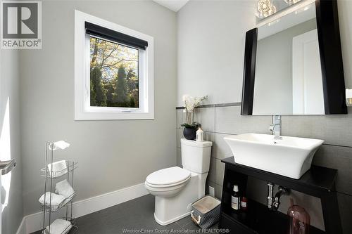 4395 Centre Lake, Windsor, ON 