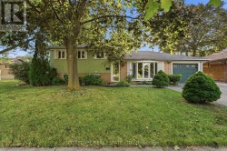 12 VANDERBRENT CRESCENT Toronto, ON M9R 3W8