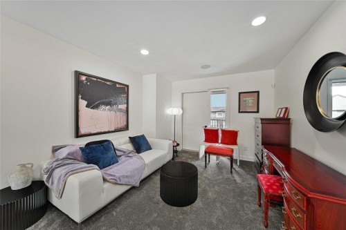 6 Siddiqui Ridge, Winnipeg, MB 