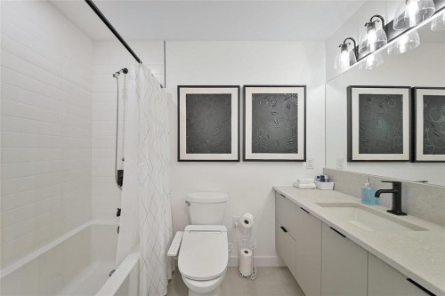 6 Siddiqui Ridge, Winnipeg, MB 