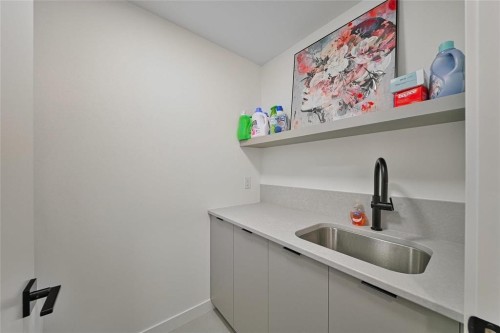 6 Siddiqui Ridge, Winnipeg, MB 