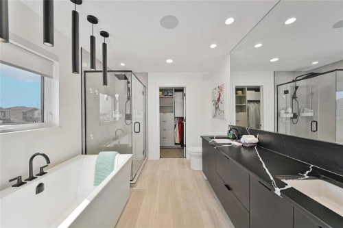 6 Siddiqui Ridge, Winnipeg, MB 
