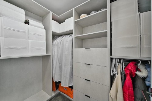 6 Siddiqui Ridge, Winnipeg, MB 