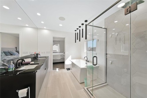 6 Siddiqui Ridge, Winnipeg, MB 