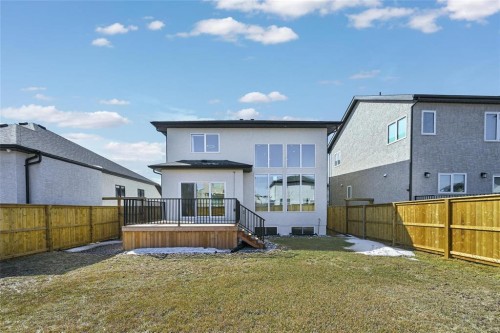 6 Siddiqui Ridge, Winnipeg, MB 