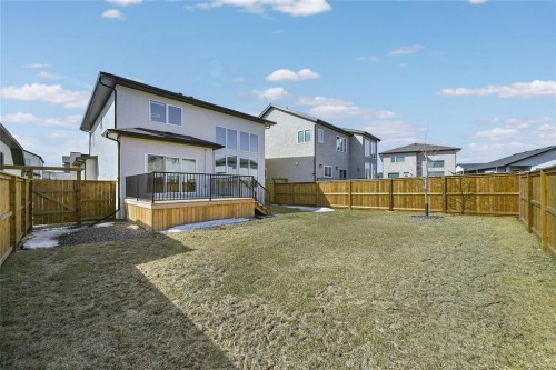 6 Siddiqui Ridge, Winnipeg, MB 
