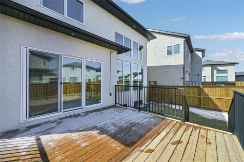 6 Siddiqui Ridge, Winnipeg, MB 