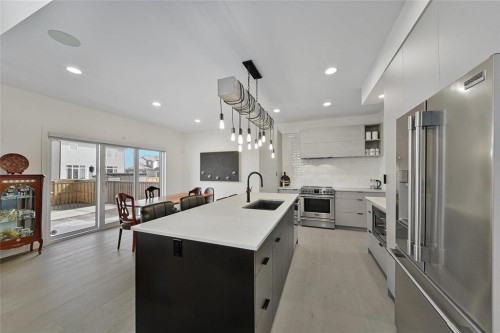 6 Siddiqui Ridge, Winnipeg, MB 